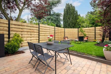 Ideal Famille: Jardin, Proche Commerces & Holiday home *